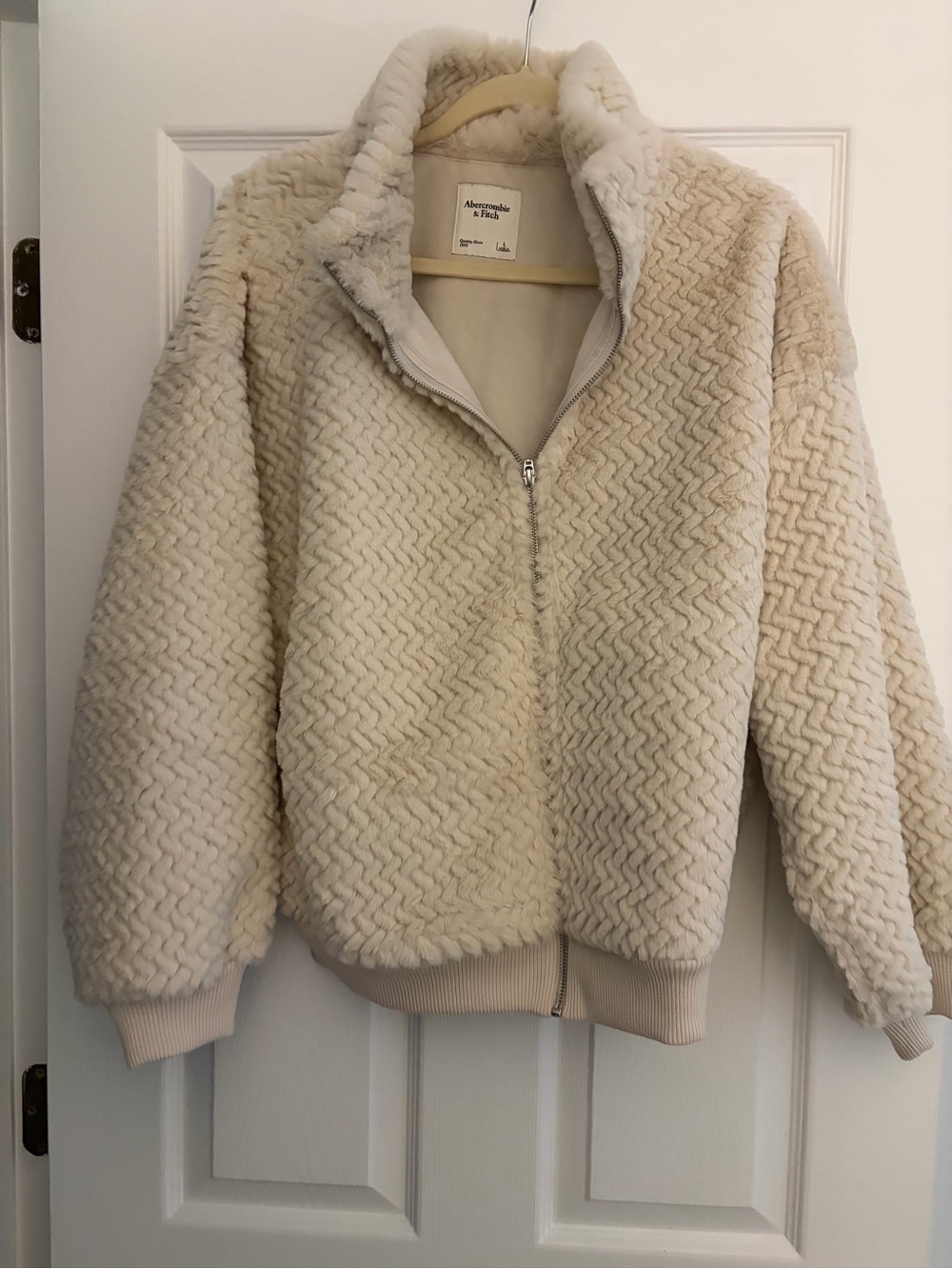 Abercrombie & Fitch Cream Teddy Zip Jacket - Picture 4 of 6